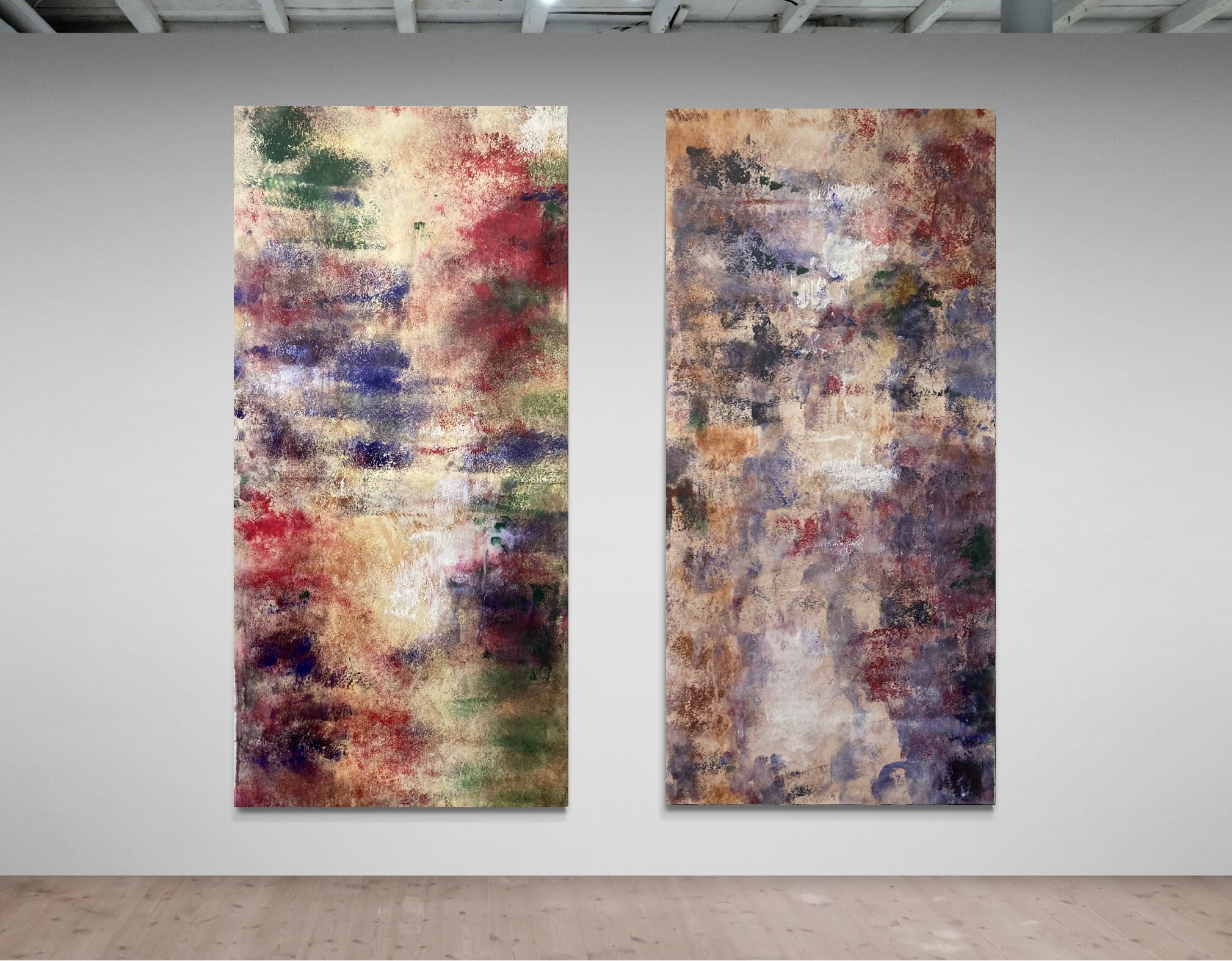 gallery-wall-with-two-spotlights54